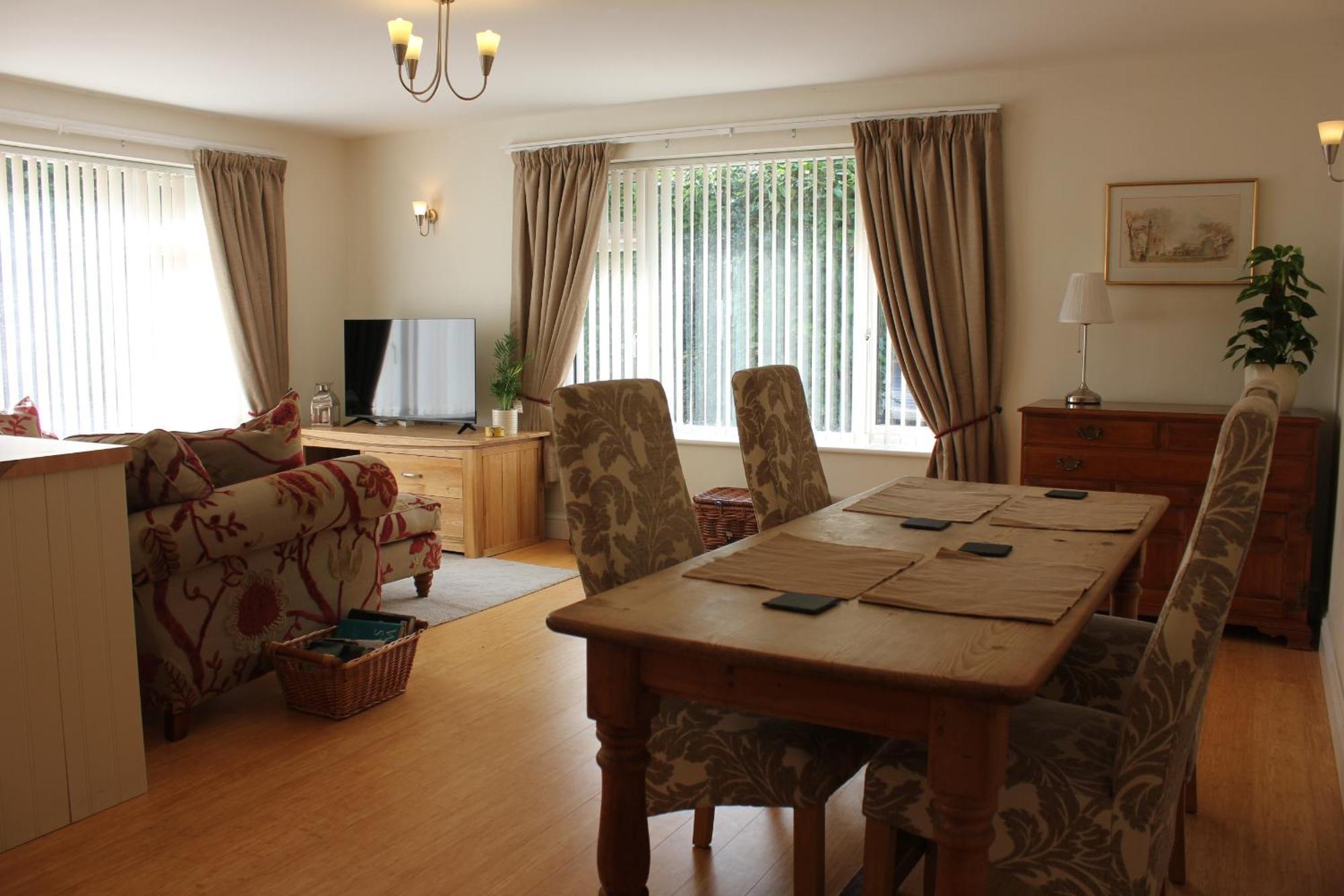 Close To Station Apartamento Cheltenham